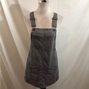 No Boundaries black & white check jumper dress - womens M, NWT - length = 34"